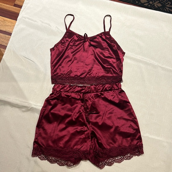 no name Other - garmet set .. received as gift too small but it is pretty